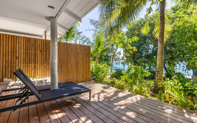 Beachcomber Island Resort