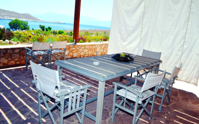 Belvedere private luxury beach villa