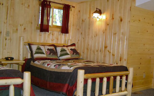 Timber Bay Lodge & Houseboats