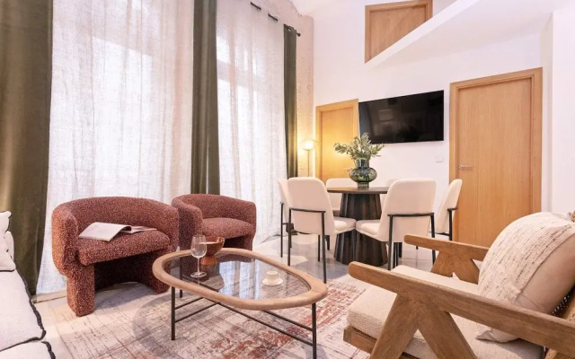 Cozy 3BD Duplex in Seville Center Gran Poder II