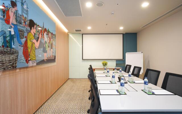 Holiday Inn Express Bangkok Sathorn by IHG