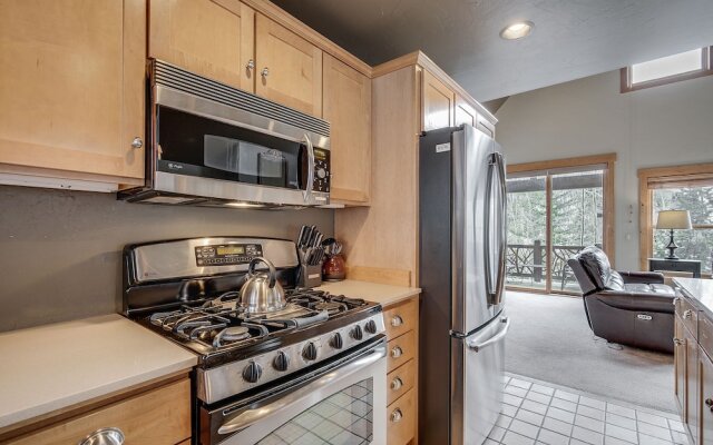 Cabin in the Pines 4