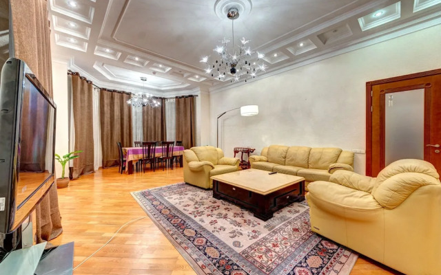 LUX Apartments Shelkovichnaya