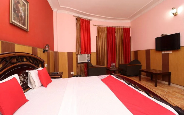 Oyo 35965 Kishore Castle