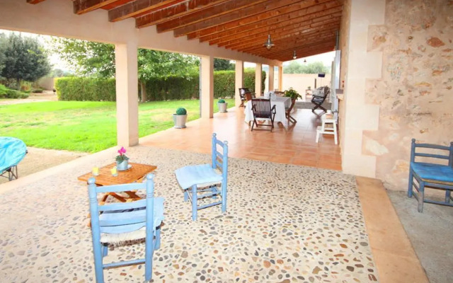 Baix de la vila Villa