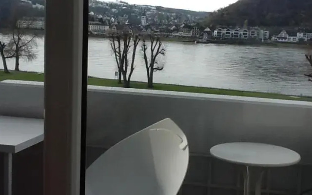 Ferienappartements Mit Top- Rheinblick