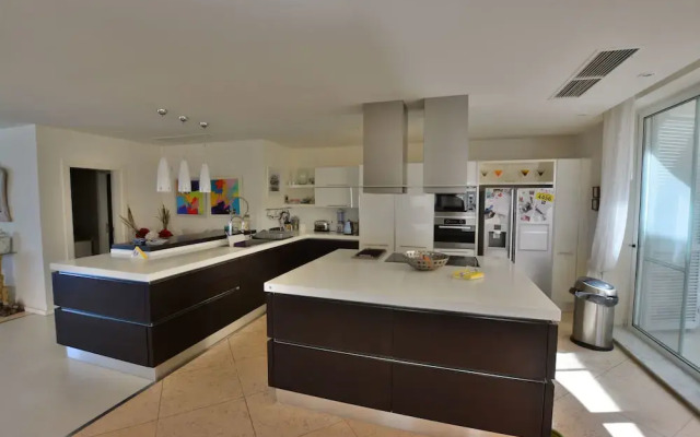 Super 3 Bedroom Villa With Amazing Ocean Views