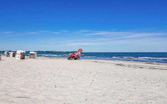 Awesome Home in Breege/juliusruh With 2 Bedrooms, Sauna and Wifi