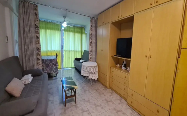 Cozy Benidorm Apartment for 4 Guests
