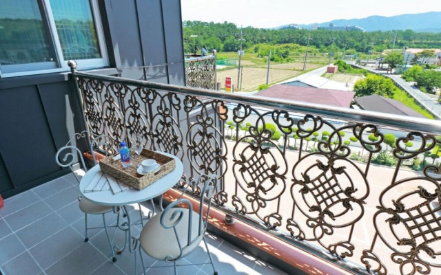 Gyeongju Mong Bed and Breakfast