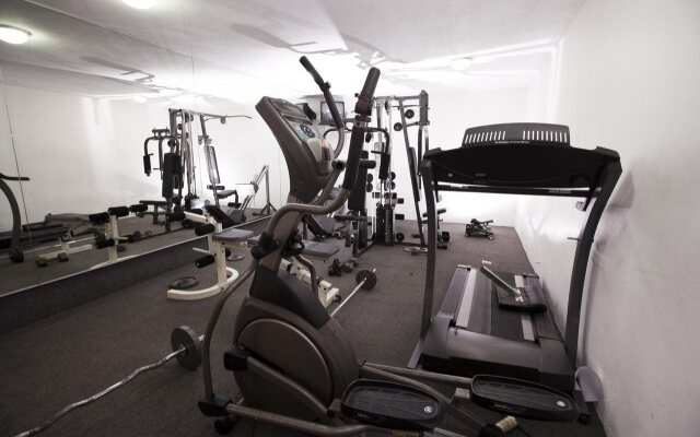 Hotel El Camino Inn & Suites