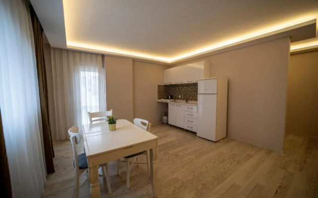 Silver Tower Family Apart Otel