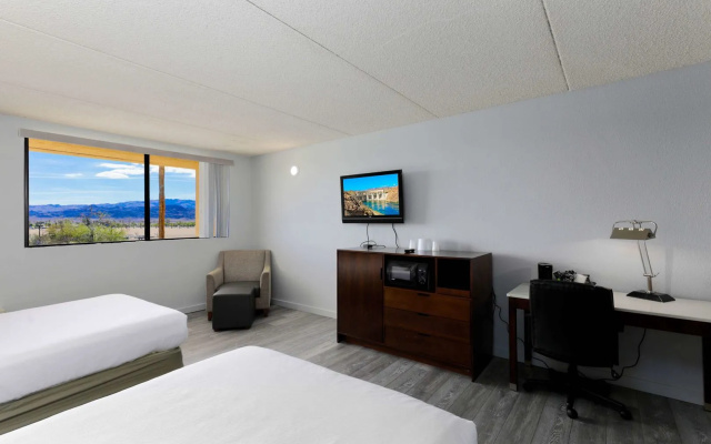 Studio 6 Suites Lake Havasu City, AZ