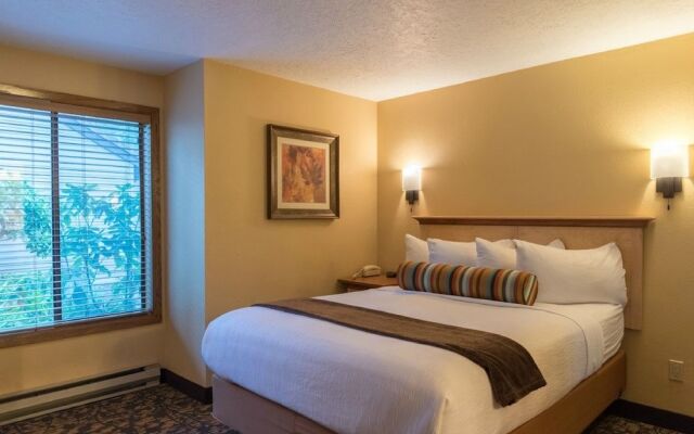 Whispering Woods Resort