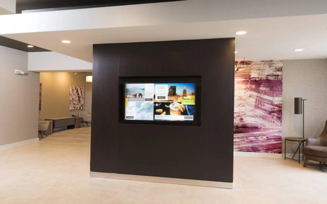 Courtyard Louisville Downtown