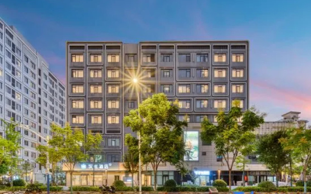 HanTing Hotel (Shanghai Pujiang Wanda Plaza) – Exterior – Shanghai