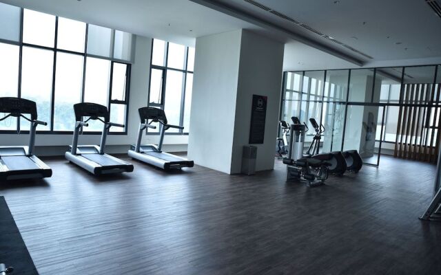 GT Home Tropicana Garden