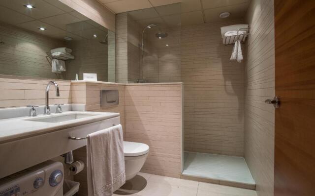 Apartamentos Sant Jordi Montbrio