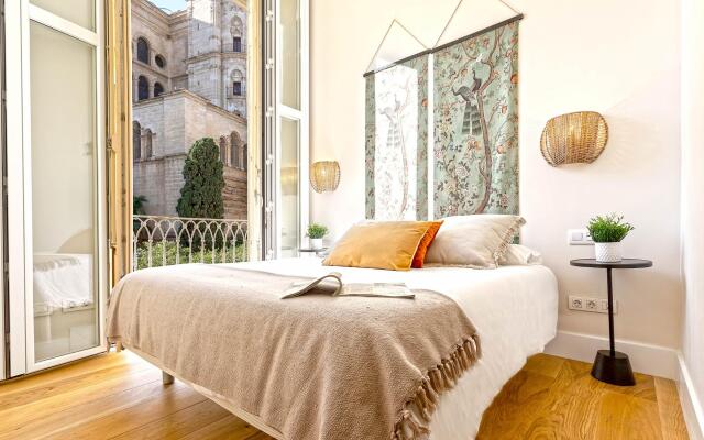 Exclusive 3BD apartment near  Cathedral. San Agustin VI