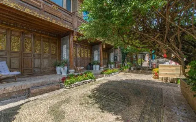 Boyinwan Inn (Lijiang Yishan)