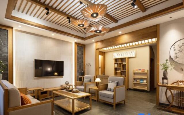 Wuyuan Half Mu Fangtang Homestay