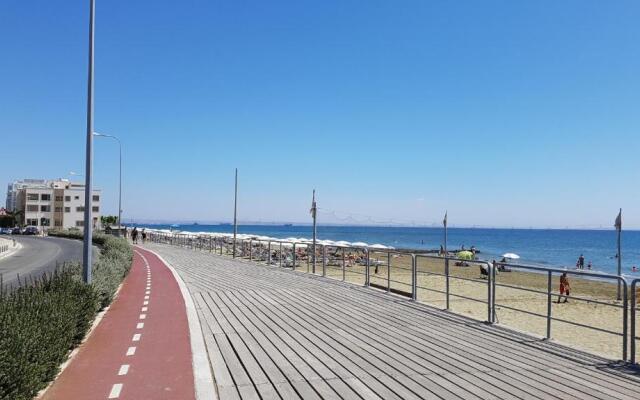 ZORBAS Sea View No 4