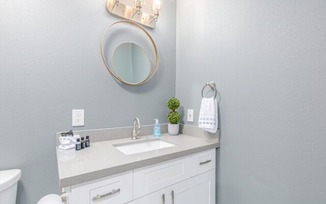 Belleview Phoenix 3 Bedroom Townhouse by RedAwning