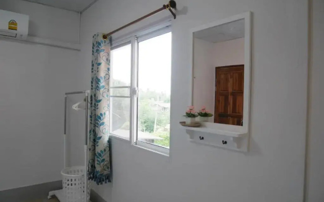 Nawee Guesthouse Sairee - Hostel