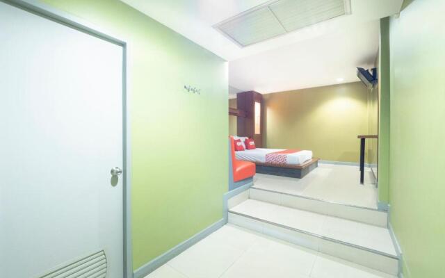 OYO 75382 Chonburi Hotel