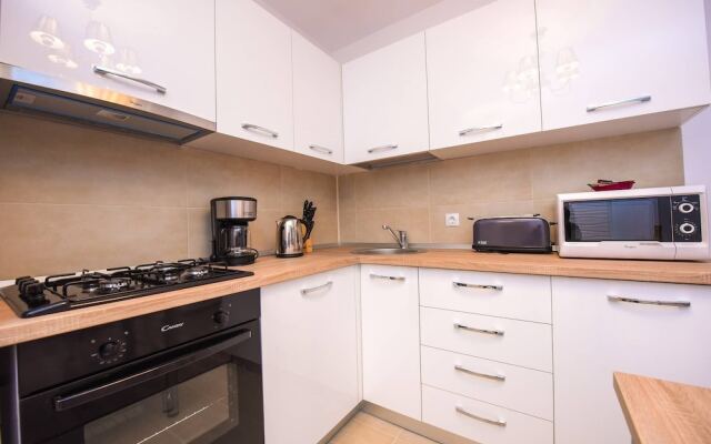 Privilege Apartment - Cismigiu Gardens