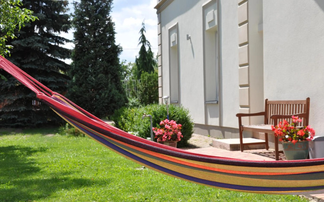 BE WELL 3-Rooms Apartment with Garden