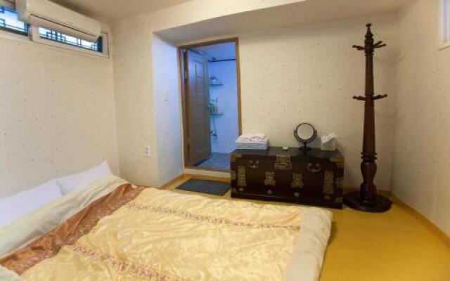 Moggoji Hanok Guesthouse