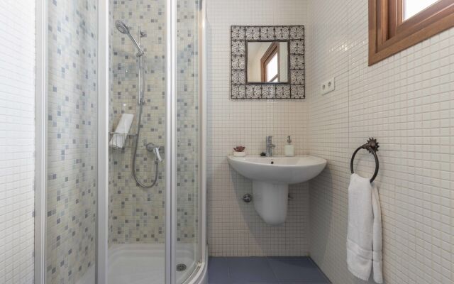 Living4Malaga Alamos 40