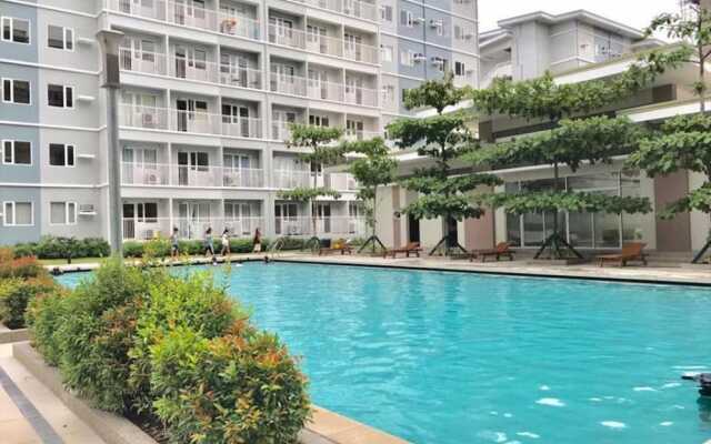 Trees Residences