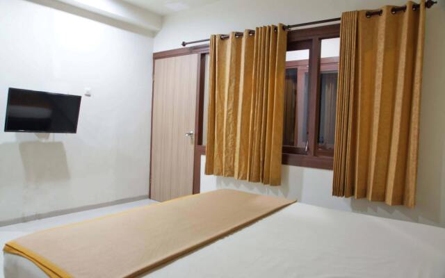 RedDoorz @ Panglima Sudirman