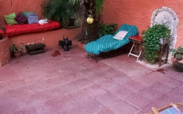 Pool House Hostel