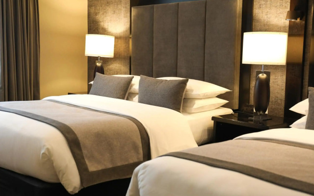 Killarney Oaks Hotel