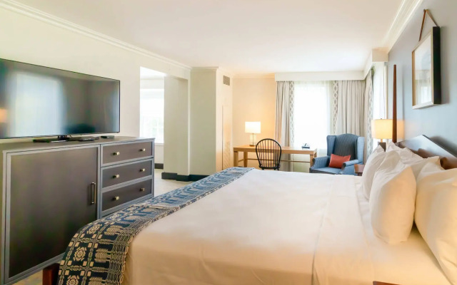 Williamsburg Lodge, Autograph Collection