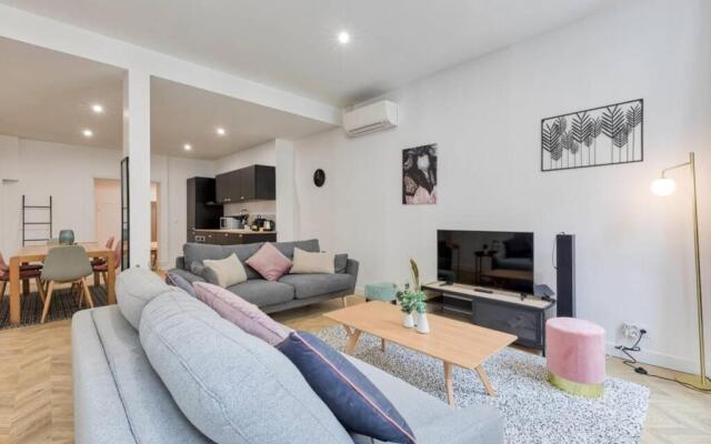 Appartement de standing proche ArcTriomphe - 8P