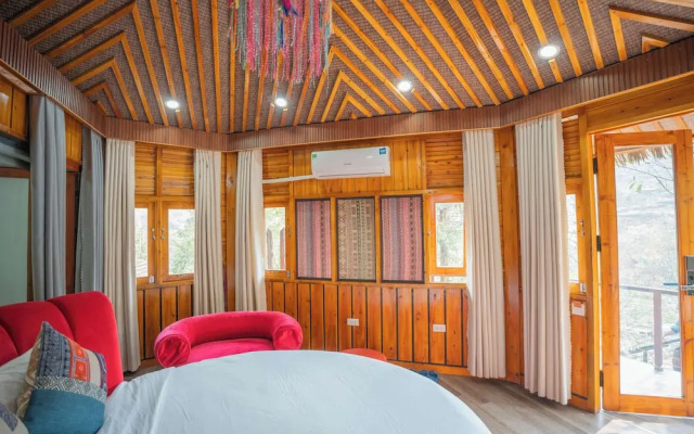 Sinai Bungalow & Hotel SaPa