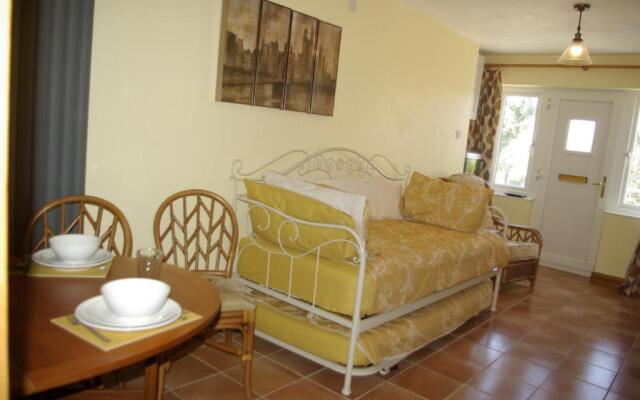 Rural retreat, central location, close to beaches