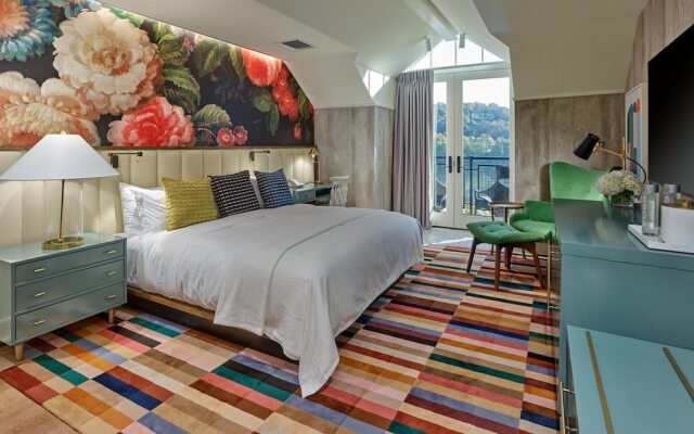 River House at Odette's