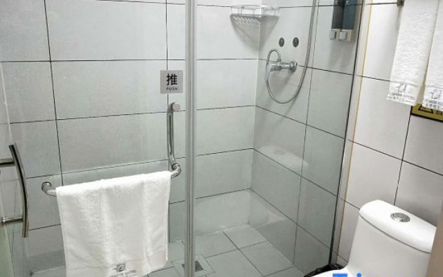 Meiji Hotel (Hengdian Ming and Qing Palace Scenic Area) – Bathroom – Jinhua