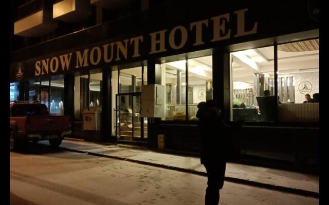 Snow Mount Hotel