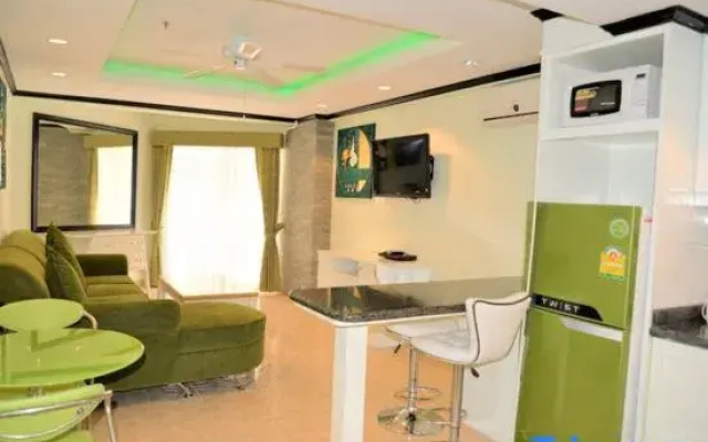 Jomtien beach condominium A2 with stylish European style kitchen