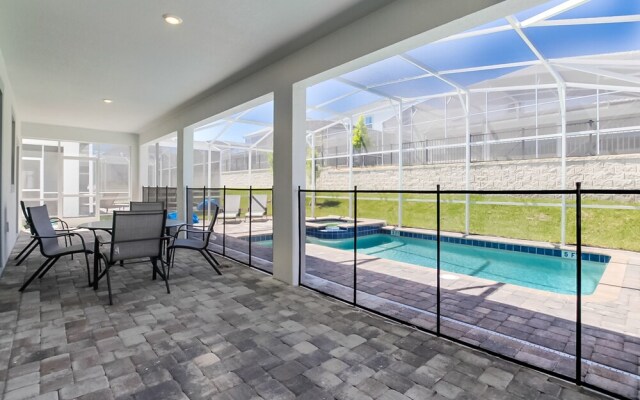 1594 Sandbagger Drive