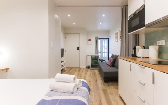 Downtown Charming I by Homing