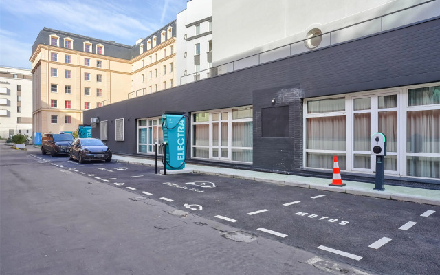 Premiere Classe Paris Ouest - Pont De Suresnes