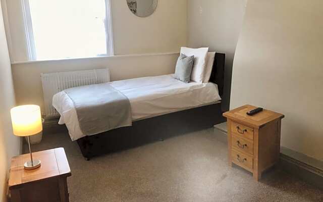 The Herbalist Rooms