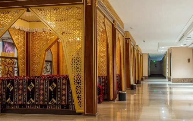 Violet Al Azizia Hotel